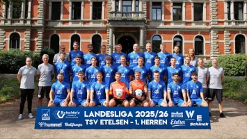 Hinten von links: Cuma Avanas (Betreuer), Frederik Bormann, Kevin Bähr, Neo Buttgereit, Pascal Döpke, Alex-Christian Ruf, Mario Nagel, Patrick Ehrhardt, Nico Meyer, Kaddi Wernicke (Physio);mitte von links: Tim Meyer (Sportlicher Leiter),  Jörg Nienstädt (Torwarttrainer), Justin Gericke, Nikhil Bawa, Lasse Sielmann, Jurek Wernicke, Christopher Petzold, Fabian Schmidt, Bela-Luca Parchmann, Luca Bischoff, Linus Meyer, Benjamin Nelle (Co-Trainer), Dennis Offermann (Trainer);vorn von links: Vittorio Zambrano, Maxim Schaf, Jarno Blicker, Sebastian Grimm,  Joel-David Schulz, Timo Schöning, Barzan Demli, Rezan Demli;fehlende Spieler: Stephan van Freeden, Luca-Simon Homann, Jan-Luca Lange, Nikolas Piel, Ben Röder