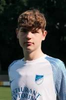 Tyson-Lee Hennings (Jg. 05, Mittelfeld, Nr. 19)